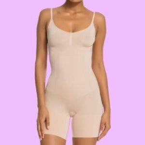 Spanx Nude Beige Shapewear Mid Thigh Bodysuit‎ Size XL